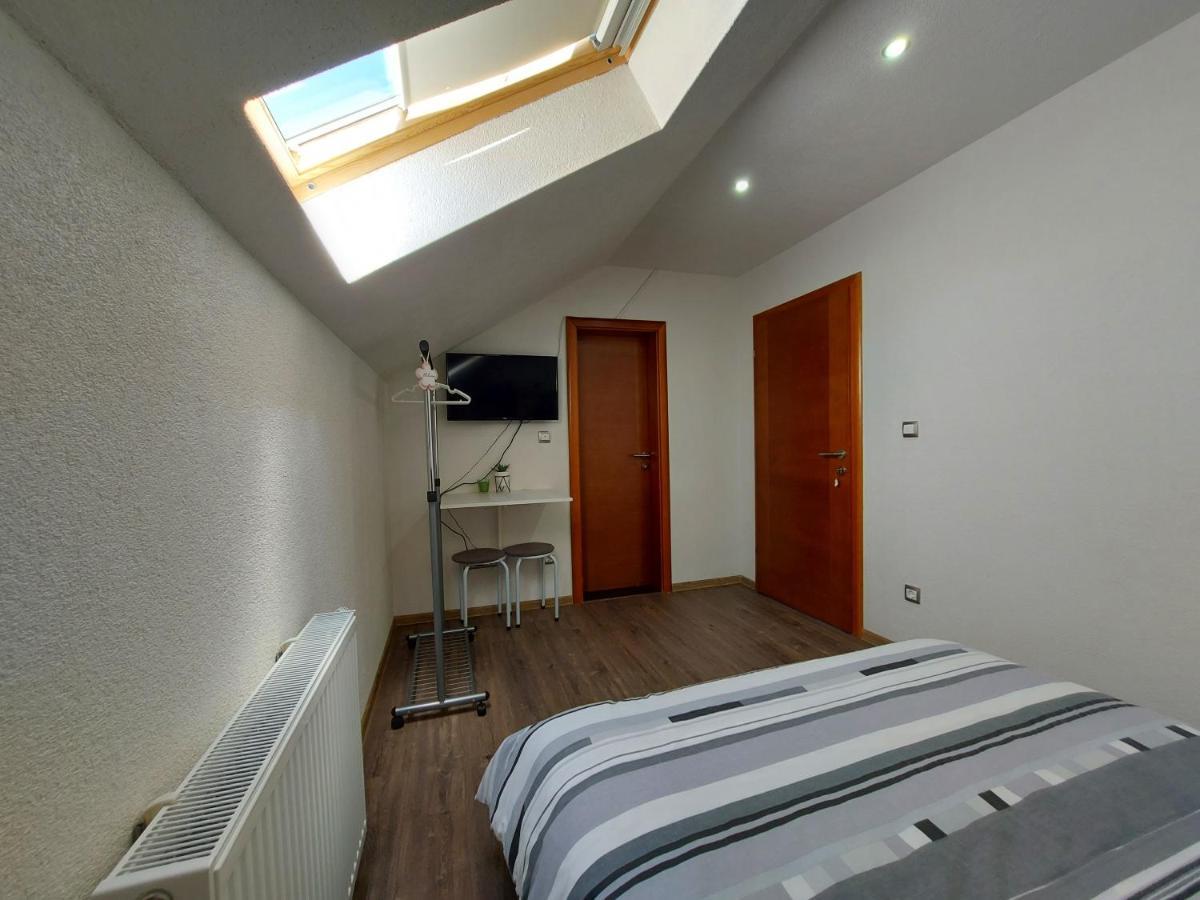 House Boketto Hotel Korenica Luaran gambar